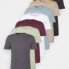 Pier One 7 PACK - T-Shirt Basic - Black/green/bordeaux -Günstiges Pier One Geschäft 05950bdf2b4f4a819c926fdd6aa3f51b