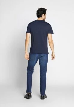 Pier One 4 PACK - T-Shirt Basic - Black/white/blue 4 Pier One 4 PACK - T-Shirt Basic - Black/white/blue -Günstiges Pier One Geschäft 0ca3960a59ed4451aec4ebc371a3d206