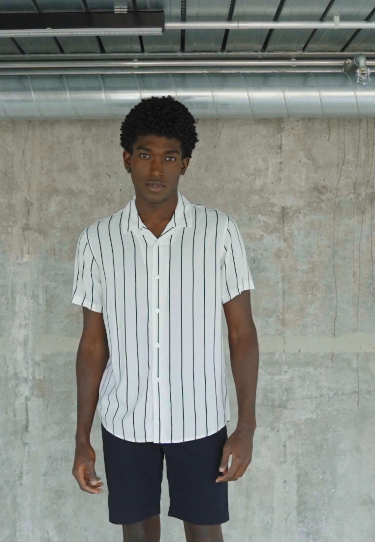 2 PACK - Hemd - black/white Pier One 2 PACK - Hemd - Black/white -Günstiges Pier One Geschäft 1650379196471