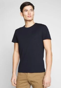 Pier One 2 PACK - T-Shirt Basic - White/dark Blue -Günstiges Pier One Geschäft 29e824f9825c4b58be6620e83ee4ac6b