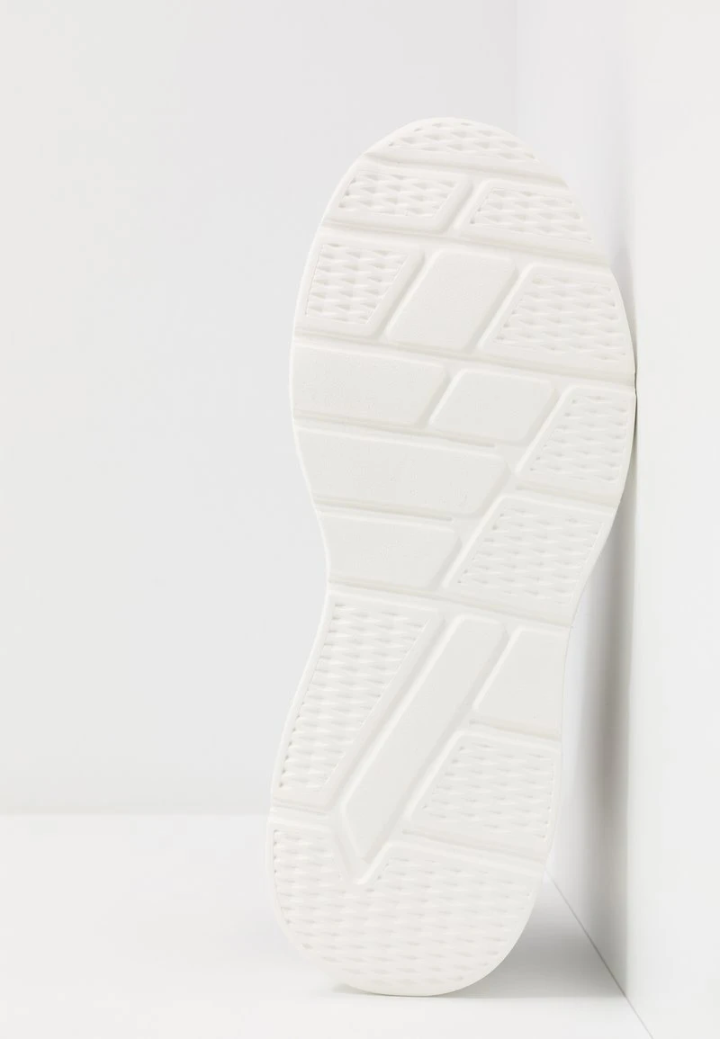 Sneaker high - black/white Pier One Sneaker High - Black/white -Günstiges Pier One Geschäft 52b5e07059e148baa03e0194b33ba8c5