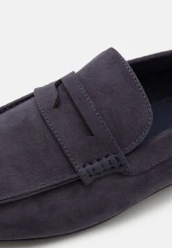 Pier One Slipper - Dark Blue 7 Pier One Slipper - Dark Blue -Günstiges Pier One Geschäft 59b7f0e7b6cd417f888bfb8fe26eb840