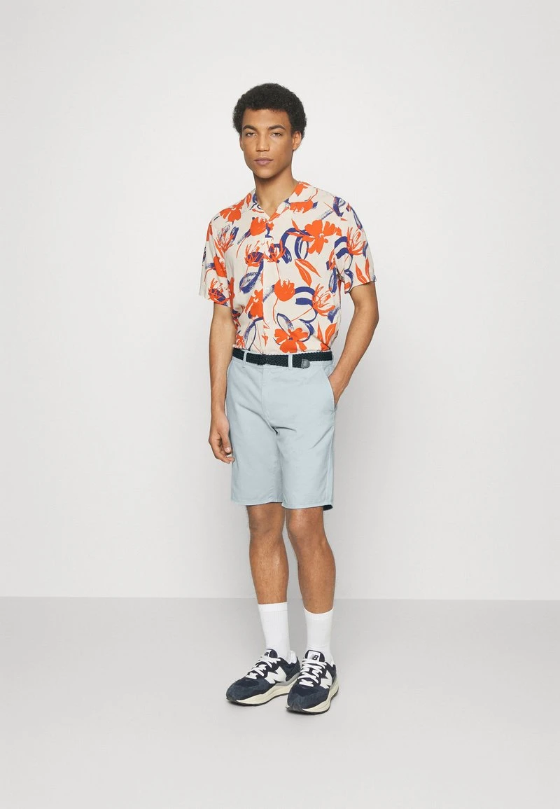 Shorts - light blue Pier One Shorts - Light Blue -Günstiges Pier One Geschäft 5aa3dd7cca8c4def946ca1c78ed966be