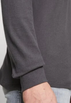 Pier One Langarmshirt - Dark Grey 7 Pier One Langarmshirt - Dark Grey -Günstiges Pier One Geschäft 5e29e8bda1724e309915d689ea2c9f98