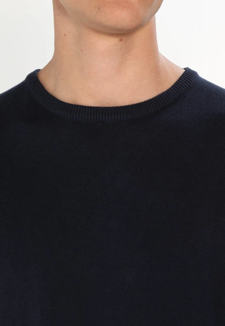 BASIC CREWNECK - Strickpullover - dark blue Pier One BASIC CREWNECK - Strickpullover - Dark Blue -Günstiges Pier One Geschäft 79c699527de94454b9f4681442ea9f3b