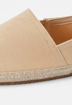 Pier One RENA ESPADRILLE UNISEX - Espadrille - Beige 7 Pier One RENA ESPADRILLE UNISEX - Espadrille - Beige -Günstiges Pier One Geschäft 7bf9f79cf7ad4df8a90b17f86d74fca8