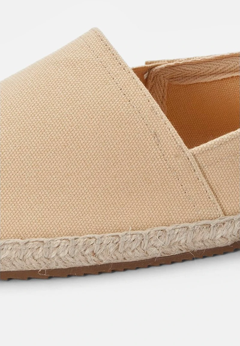 RENA ESPADRILLE UNISEX - Espadrille - beige Pier One RENA ESPADRILLE UNISEX - Espadrille - Beige -Günstiges Pier One Geschäft 7bf9f79cf7ad4df8a90b17f86d74fca8