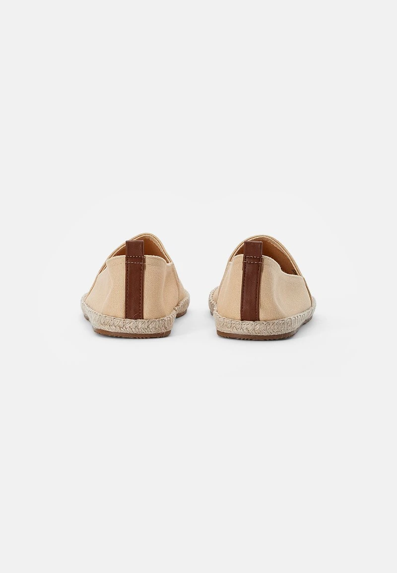 RENA ESPADRILLE UNISEX - Espadrille - beige Pier One RENA ESPADRILLE UNISEX - Espadrille - Beige -Günstiges Pier One Geschäft 8310eea23d7d45459447954d543b0c0d