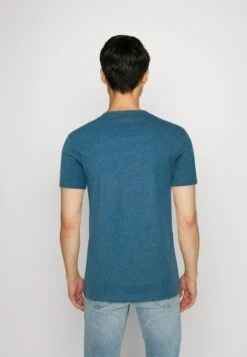 Pier One 5 PACK - T-Shirt Basic - Mottled Blue/light Green/off-white -Günstiges Pier One Geschäft 92b3aeb6acd54c0096689803c138ac14