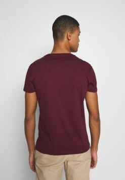 Pier One T-Shirt Basic - Bordeaux 4 Pier One T-Shirt Basic - Bordeaux -Günstiges Pier One Geschäft 9f9bb53358e64bb195d7899815204bcd