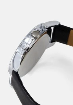 Pier One Uhr - Black/silver-coloured 5 Pier One Uhr - Black/silver-coloured -Günstiges Pier One Geschäft a405f32d91574594bfe0eb57bcbec044