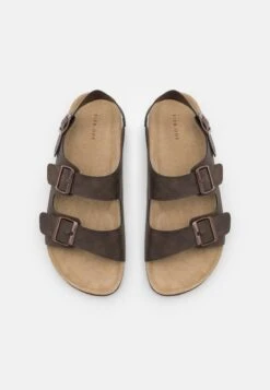 Pier One UNISEX - Riemensandalette - Dark Brown -Günstiges Pier One Geschäft a689817c07e34f47aa63a98de89f094a