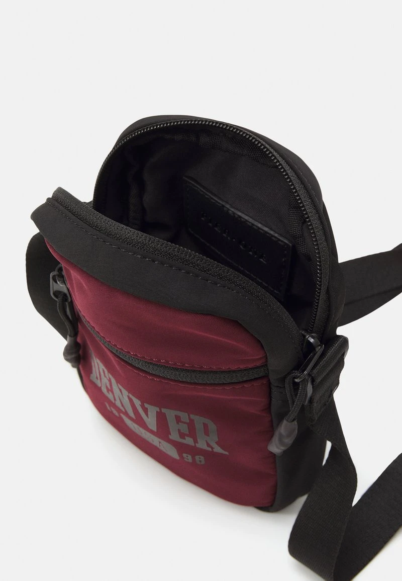 Umhängetasche - dark red Pier One Umhängetasche - Dark Red -Günstiges Pier One Geschäft bdbcce6e2c2c40959a79faab831c30aa