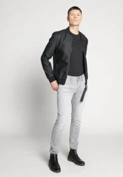 Pier One 2 PACK - Top - White/black -Günstiges Pier One Geschäft c5e3985593c9463f9e29b52b32961a9d 1