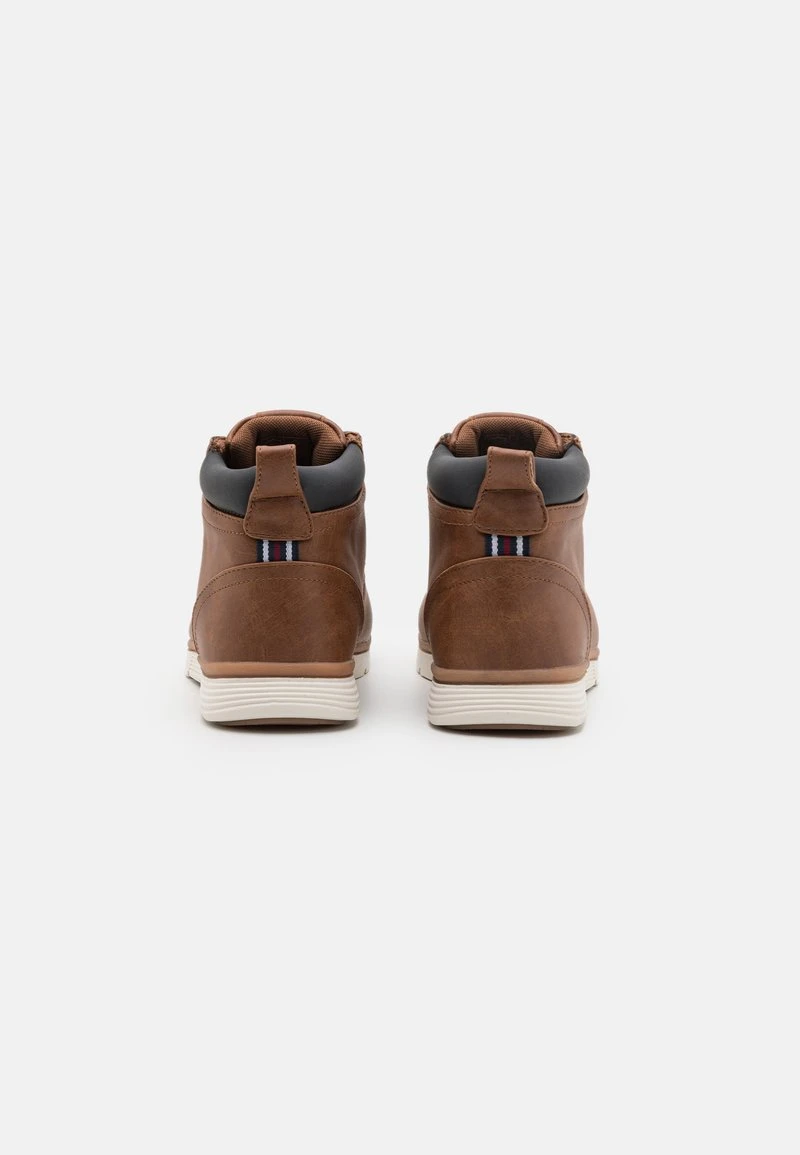 Sneaker high - brown Pier One Sneaker High - Brown -Günstiges Pier One Geschäft c77775c15456475da8762edfbe1e535c