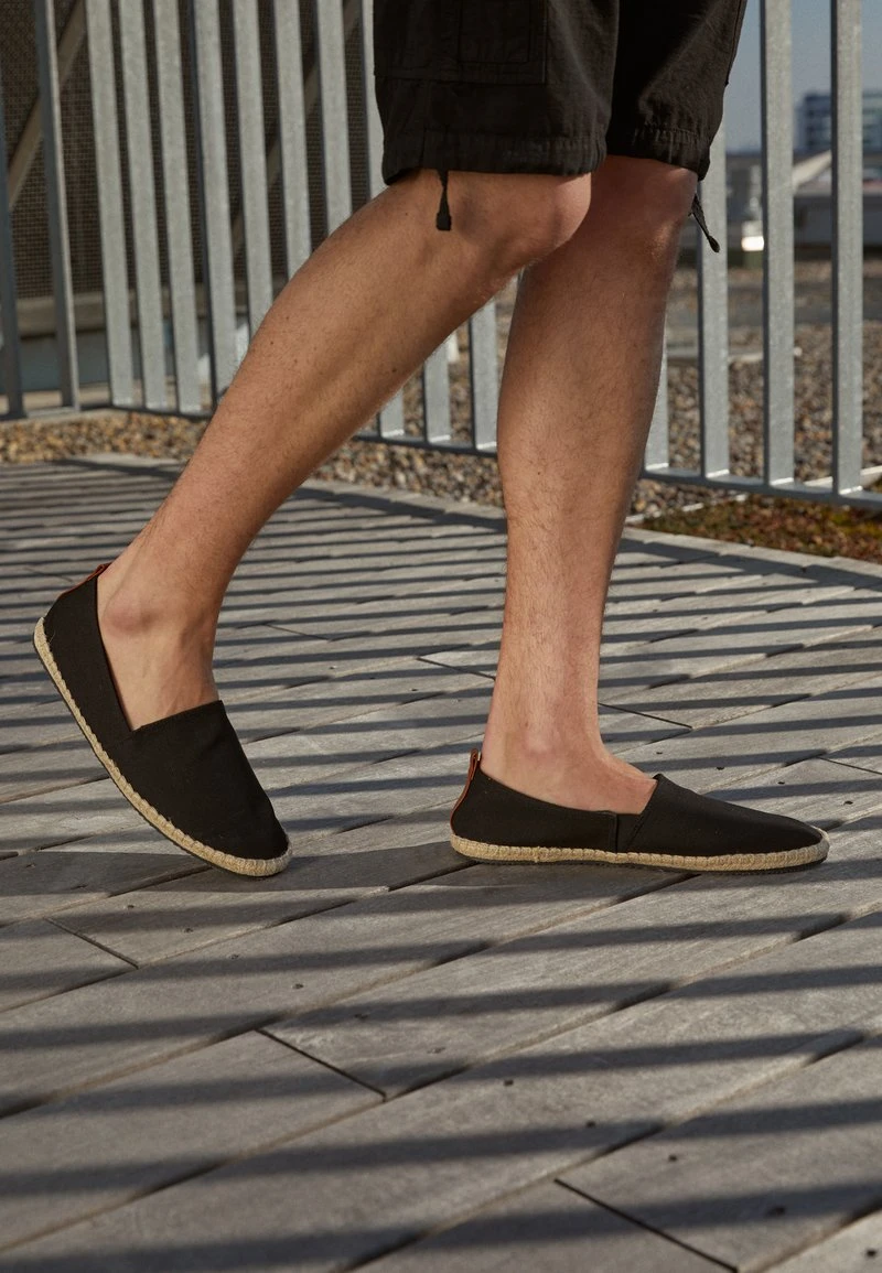 RENA ESPADRILLE UNISEX - Espadrille - black Pier One RENA ESPADRILLE UNISEX - Espadrille - Black -Günstiges Pier One Geschäft cb806f944ebf47a1be125d225ca7178e