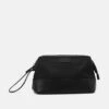 Pier One Kosmetiktasche - 802 - Black 1 Pier One Kosmetiktasche - 802 - Black -Günstiges Pier One Geschäft cd260d4e40ee4dc38ee533db4dc63900