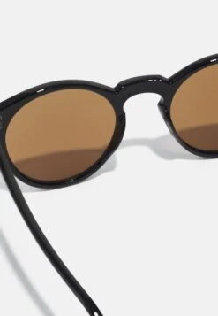 Pier One UNISEX - Sonnenbrille - Black/blue -Günstiges Pier One Geschäft da9c902c3c0f42ed9cb742aef3377db0