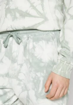 Pier One Shorts - Green -Günstiges Pier One Geschäft ddfcbbe17eeb496298c7947389116599