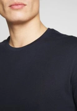 Pier One 2 PACK - T-Shirt Basic - White/dark Blue -Günstiges Pier One Geschäft de6827f8d2cf4a2c856d09a9d7f8109d