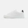 Pier One UNISEX - Sneaker Low - White -Günstiges Pier One Geschäft e65abd750c88442fa93e43bc123d1585