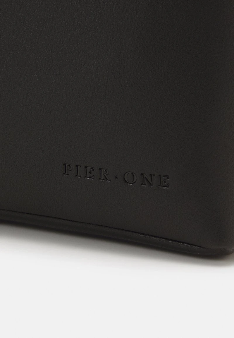 Umhängetasche - black Pier One Umhängetasche - Black -Günstiges Pier One Geschäft e915708ca5644c8ab80ec337b97dafc5