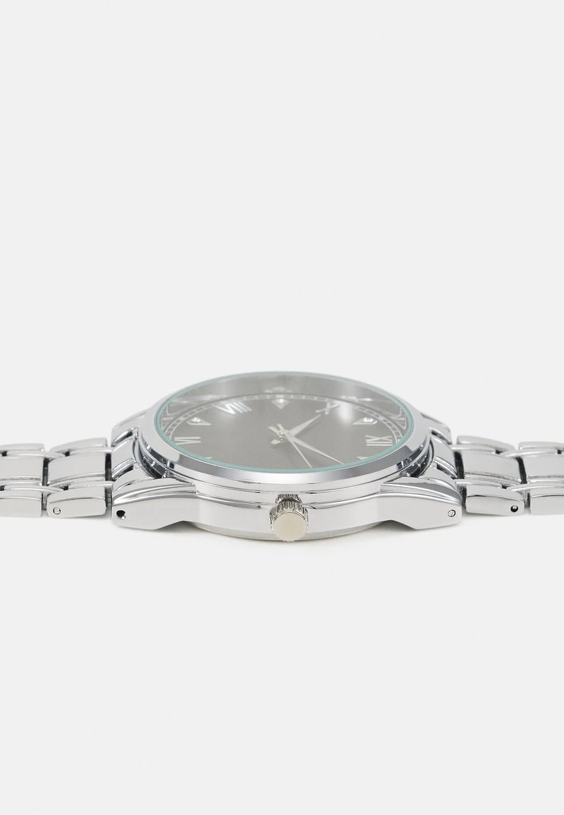 Uhr - silver-coloured Pier One Uhr - Silver-coloured -Günstiges Pier One Geschäft f4cc038a276e4f35a2d771c4e264025b