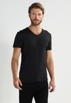 Pier One 2 PACK - T-Shirt Basic - Black -Günstiges Pier One Geschäft f5ae58d798ac495dae21da6170c2b2ec