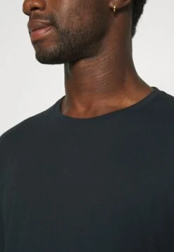 Pier One 2 PACK - Langarmshirt - Olive/dark Blue 7 Pier One 2 PACK - Langarmshirt - Olive/dark Blue -Günstiges Pier One Geschäft f69abb7916144e8aa0b01718277e8c4a