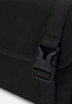 Pier One UNISEX - Umhängetasche - Black 4 Pier One UNISEX - Umhängetasche - Black -Günstiges Pier One Geschäft f6be7e6f25484afd818fa13238f4a0f4