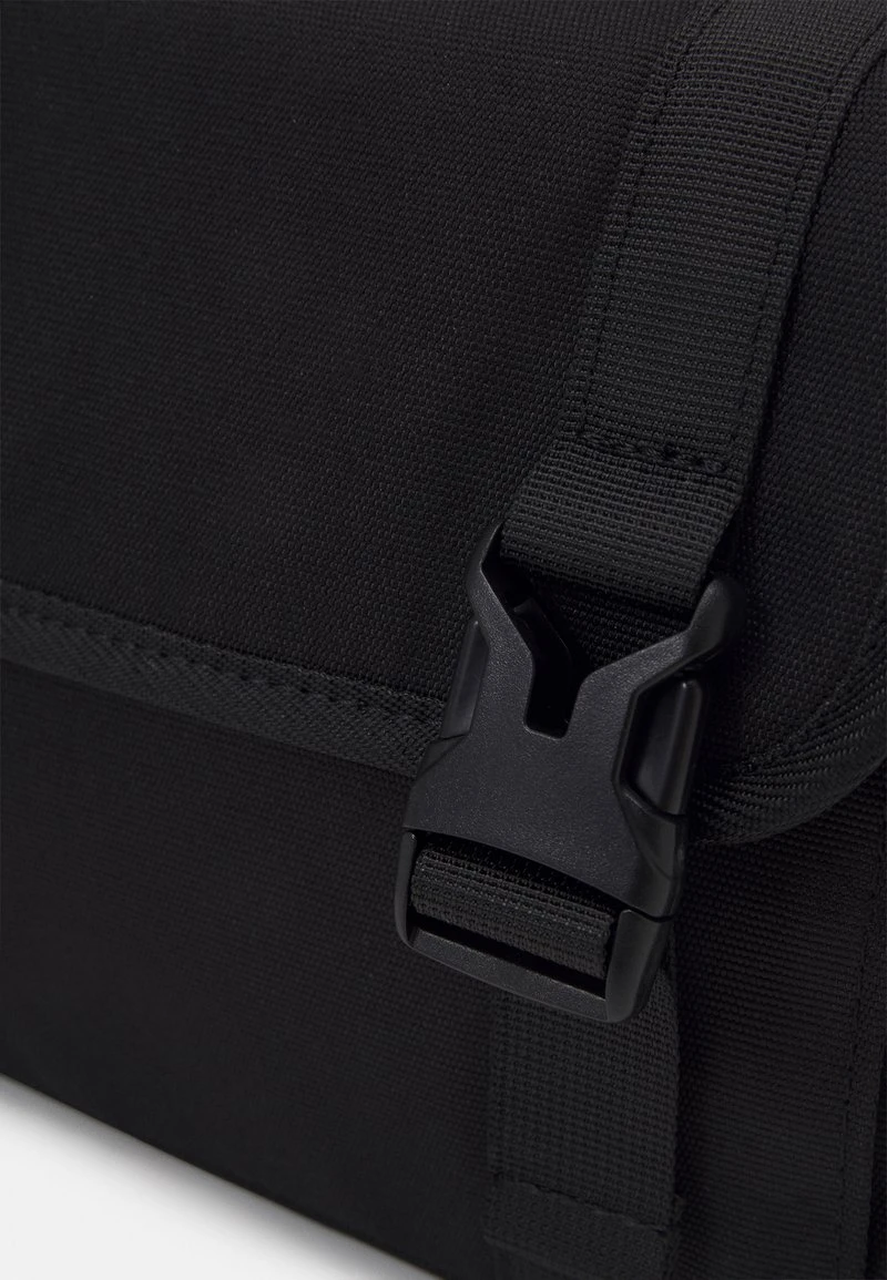 UNISEX - Umhängetasche - black Pier One UNISEX - Umhängetasche - Black -Günstiges Pier One Geschäft f6be7e6f25484afd818fa13238f4a0f4