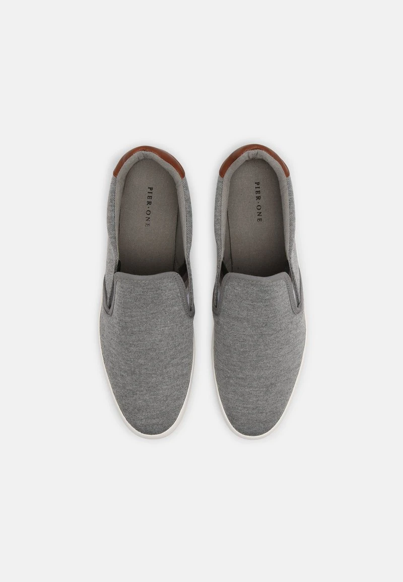 UNISEX - Slipper - dark grey Pier One UNISEX - Slipper - Dark Grey -Günstiges Pier One Geschäft fd4006995ad74583bd5d996537dcc72b