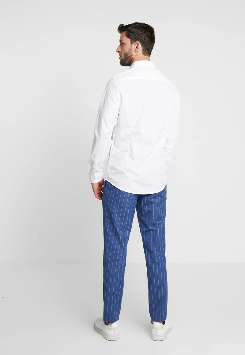 2 PACK - Businesshemd - white Pier One 2 PACK - Businesshemd - White -Günstiges Pier One Geschäft fe3882eaf28b48838ea76cbb4b0ad904